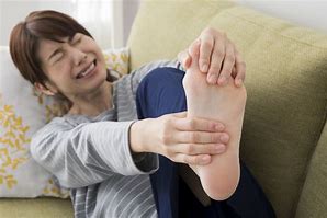 その痛みは外反母趾ではなく「母趾種子骨障害」かも!?　自宅で手軽にできる調整法を紹介！